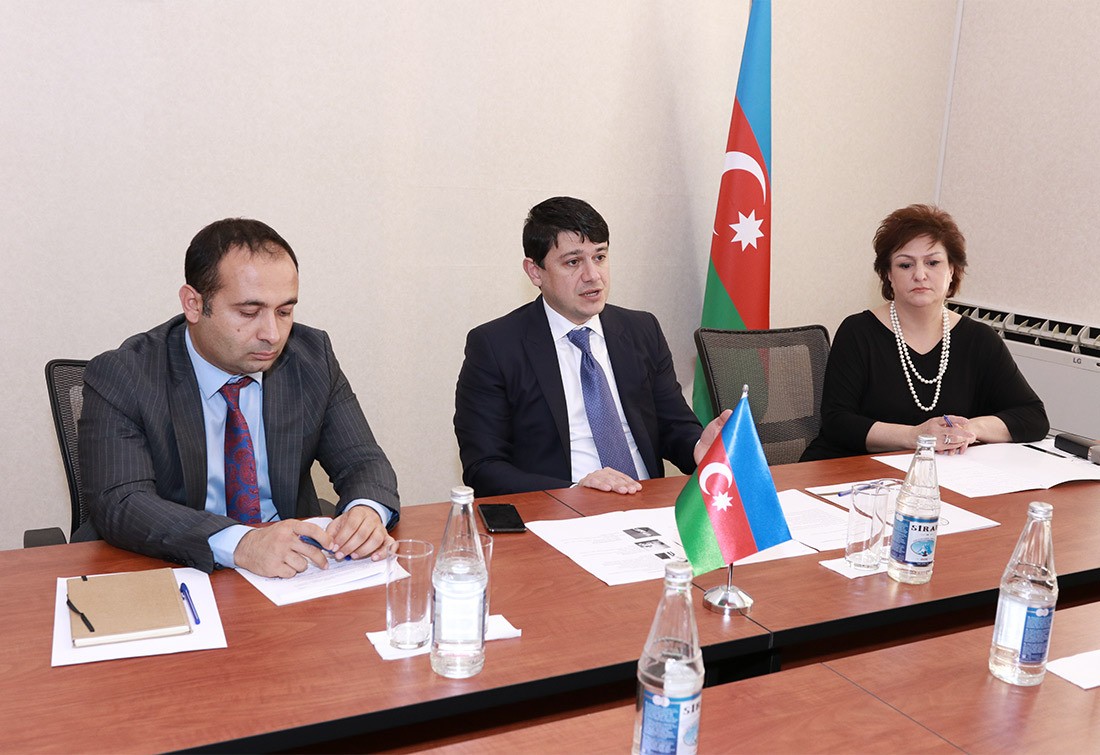 Fuad Muradov diaspor nümayəndələri ilə görüşüb