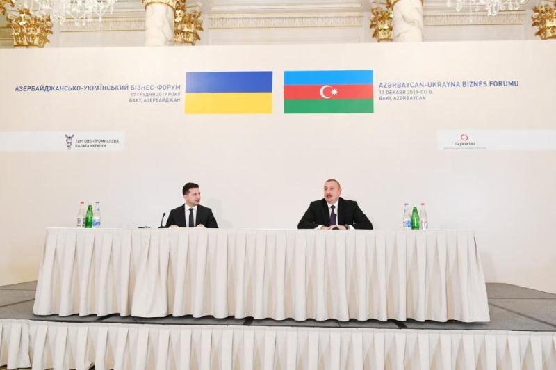 İlham Əliyev və Zelenski biznes forumda iştirak ediblər 