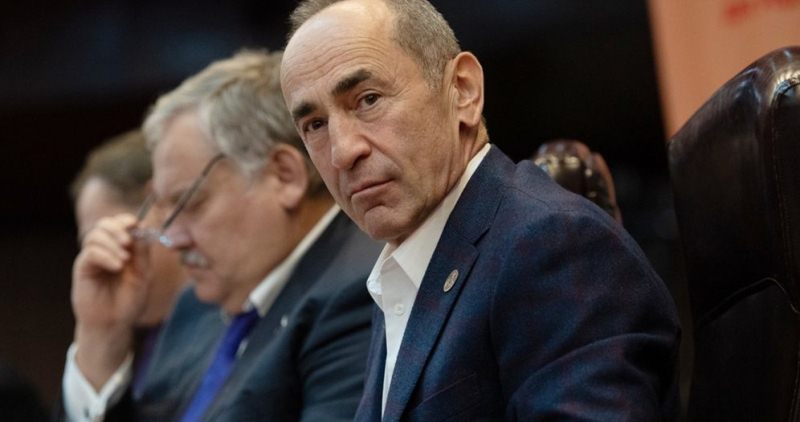Ermənistan əhalisinin 2%-dən çoxu Koçaryanın azadlığa çıxmasına qol çəkib