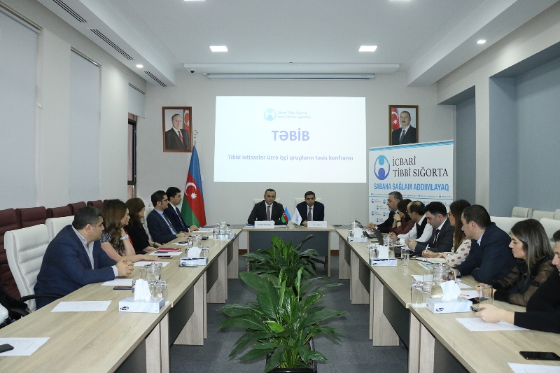 TƏBİB icbari tibbi sığortaya görə həkim-koordinatorları topladı
