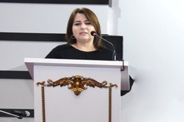 Saxlanıldığı deyilən icra başçısının müavini DANIŞDI