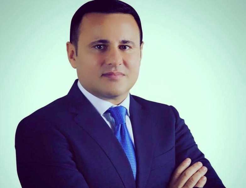 Fəxri konsul Xankəndi dairəsindən deputatlığa namizədlik iddiasını bəyan etdi