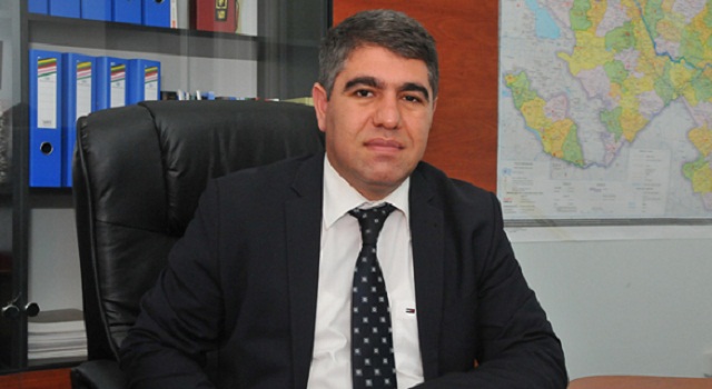 Tanınmış iqtisadçı deputatlığa namizədliyini irəli sürdü