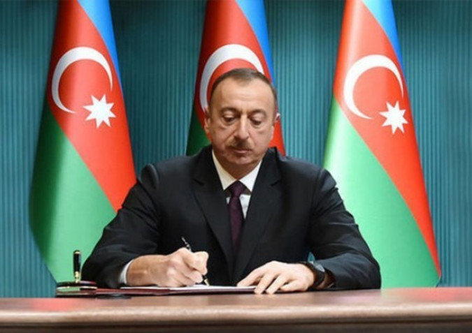 Prezident iki qanunu ləğv etdi