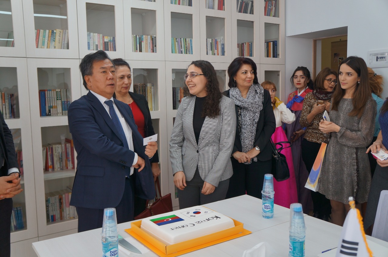 ADU-da “Koreya güşəsi”nin açılışı olub