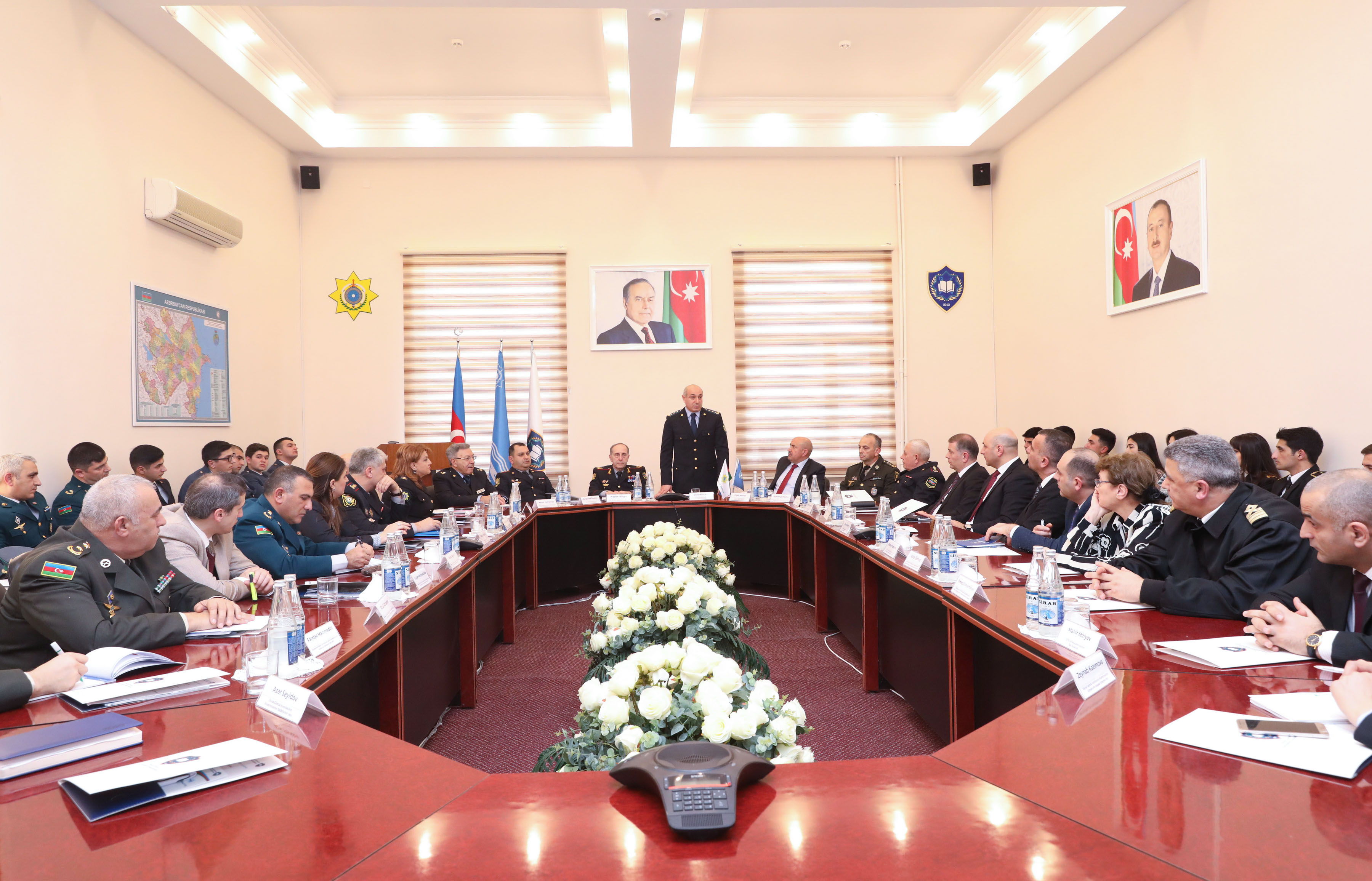 Xüsusi təyinatlı ali məktəblərin rəhbərləri Gömrük Akademiyasına toplaşdı - FOTO