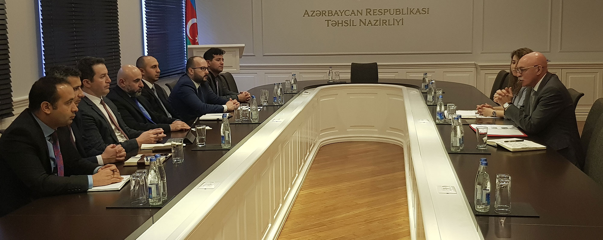 Nazir müavini diaspor nümayəndələri ilə görüşüb