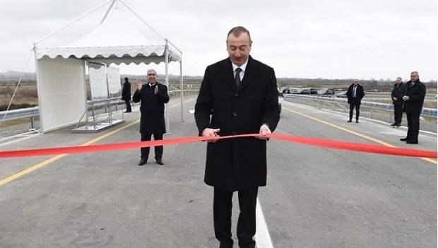 İlham Əliyev Mingəçevirdə yolların təmirinə 2,5 milyon manat ayırdı