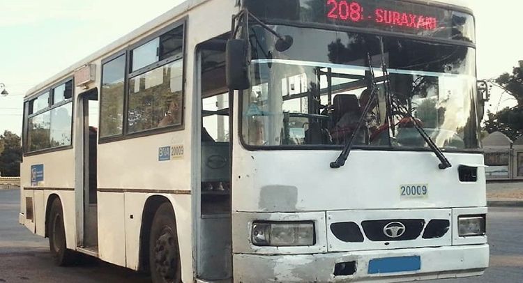 Bakıda sərnişin avtobusu piyadanı vurdu