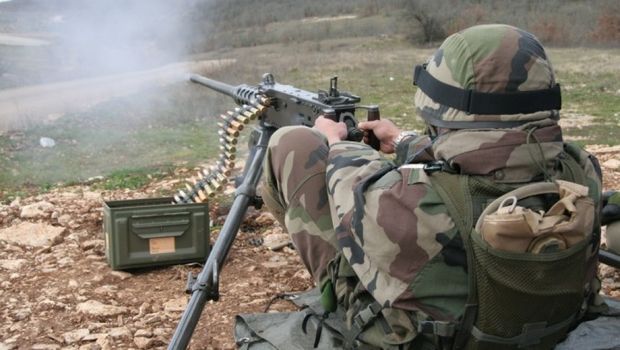 Ermənilər bu gecə snayper tüfənglərindən istifadə edib