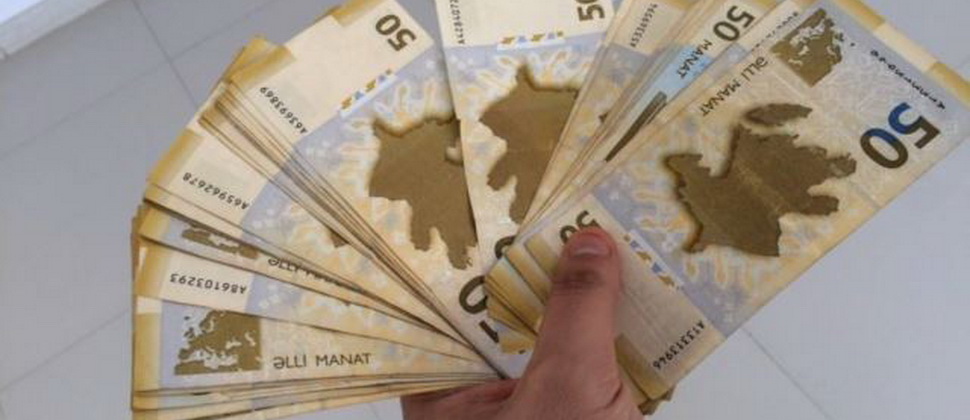 Bu müəllimlər 600 manat maaş alıb
