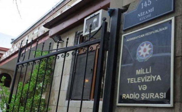 MTRŞ narazıdır: “Bəzi aparıcılar Azərbaycan dilini bilmir”