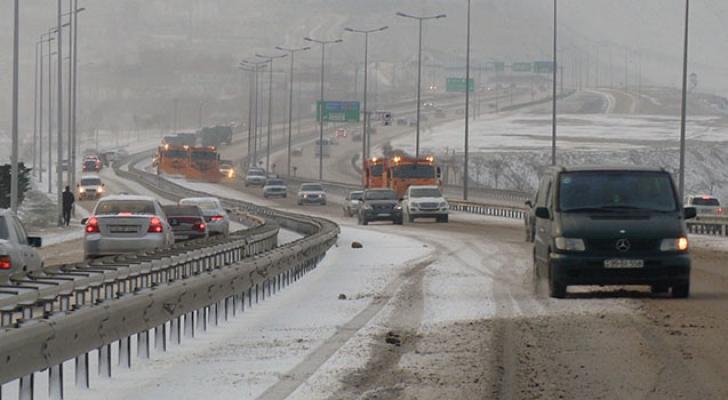 Hava kəskin dəyişir - yollar buz bağlayacaq