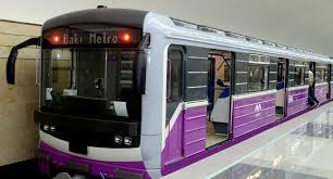 Bakıda metroda nasazlıq: sərnişinlər qatardan boşaldıldı