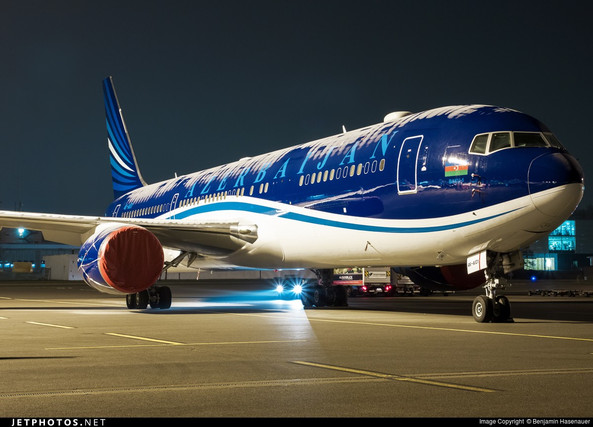 Bakıdan Həştərxana uçan təyyarə geri qayıdıb