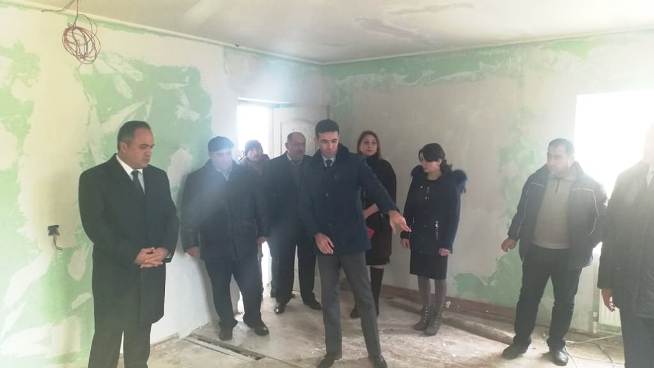 İcra başçısı təmir olunan bağçada vəziyyətlə tanış olub - FOTO