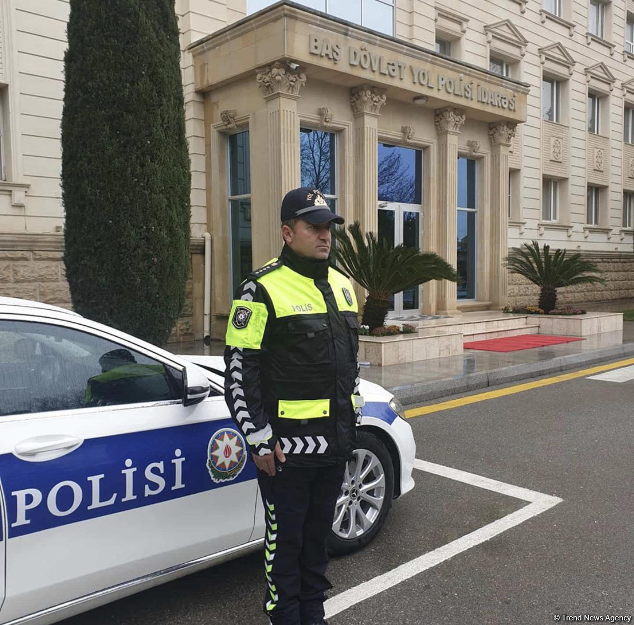 Yol polisi yeni geyimdə - FOTO