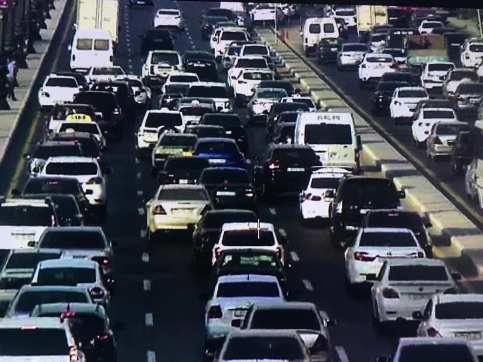 Bakıda qəza böyük tıxac yaratdı