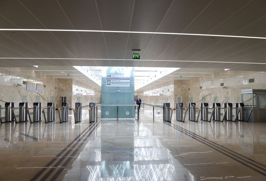Yeni metro stansiyada son tamamlanma işləri aparılır