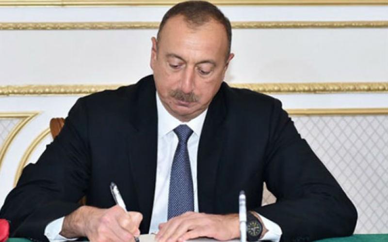İlham Əliyev məqalə YAZDI