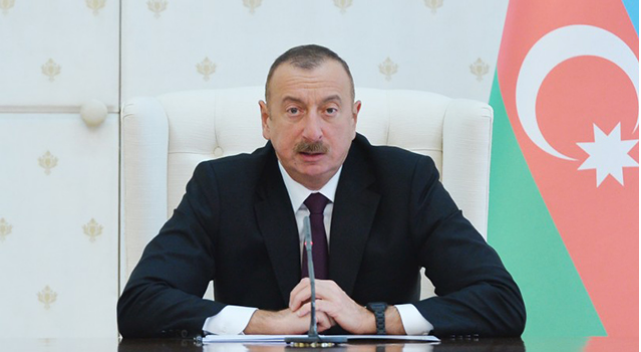 İlham Əliyev: “Prezident Administrasiyasında yeni insanlar lazımdır” 