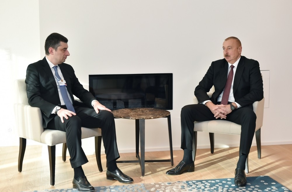 İlham Əliyev Davosda Gürcüstanın Baş Naziri ilə görüşdü 