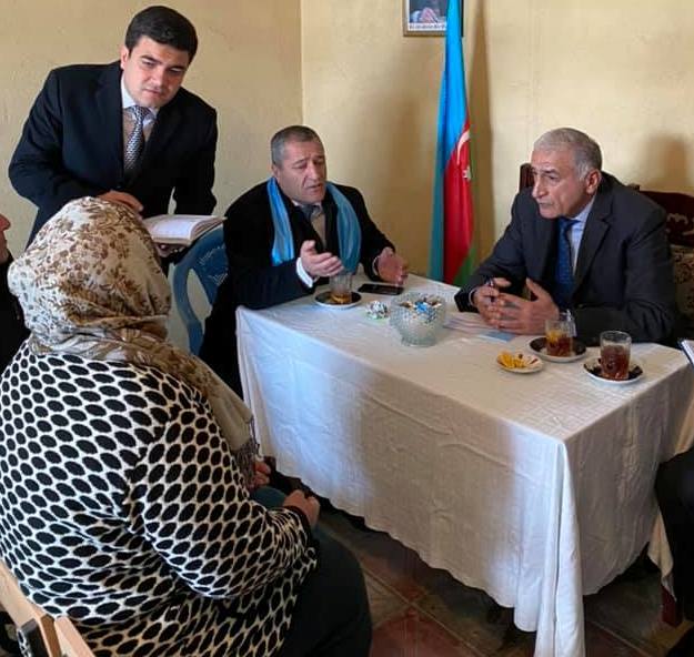 İqbal Məmmədov seçiciləri ilə fərdi söhbət etdi - FOTO