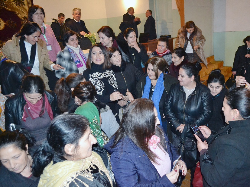 Jalə Əliyevanın seçiciləri ilə izdihamlı görüşləri - FOTOLAR