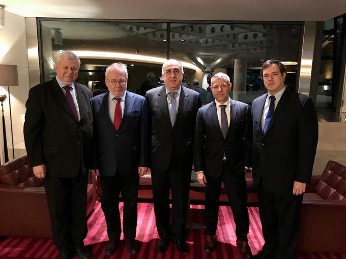 Elmar Məmmədyarov həmsədrlərlə Qarabağ  problemini müzakirə etdi