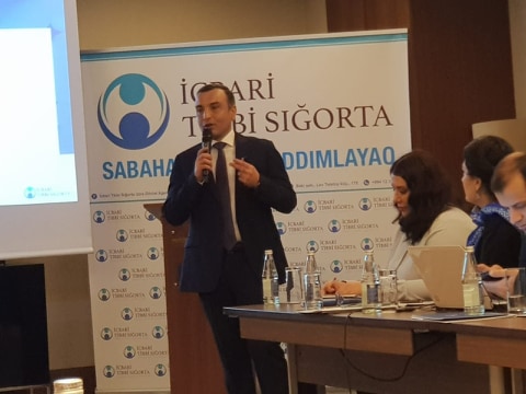 Xəstəxanalarda jurnalistlərin suallarını cavablandıran məsul şəxslər olacaq