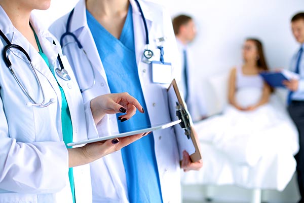 Cərrahlar 4000-5000 arası əlavə pul alır - Rəsmi