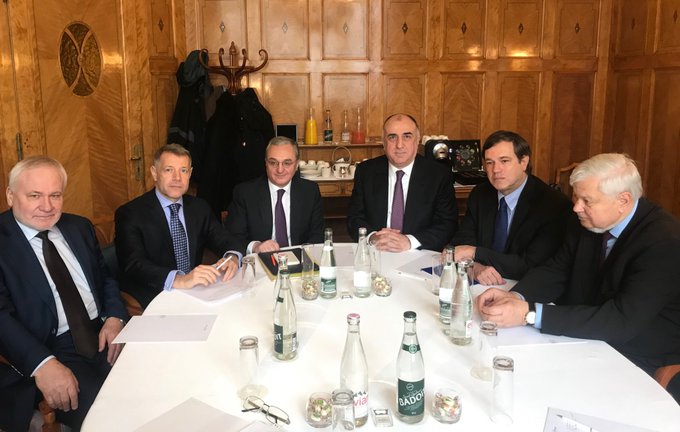Məmmədyarov Mnatsakanyanla yeni Qarabağ danışıqlarına başladı