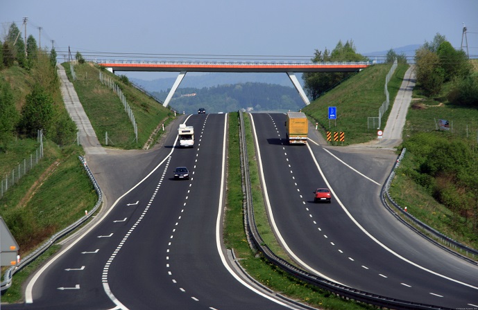 Dövlət agentliyinin balansına yeni yollar verildi