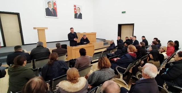 Qax seçiciləri: “Səsimizi Azər Kərimliyə verəcəyik” - FOTOLAR