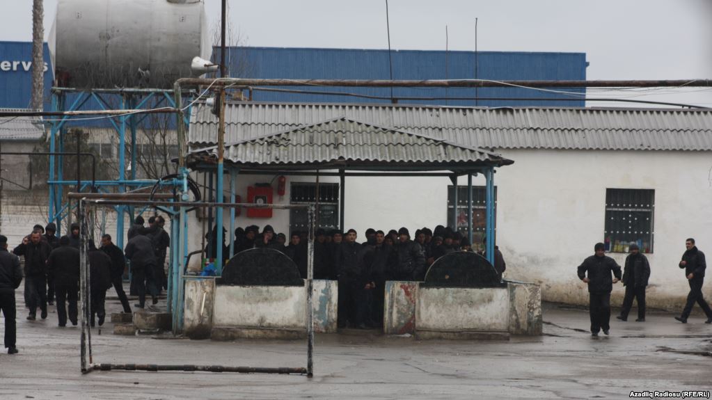 Türmələrdə koronavirus təhlükəsi varmı? - “Məhkumlar televiziyaya baxırlar...”