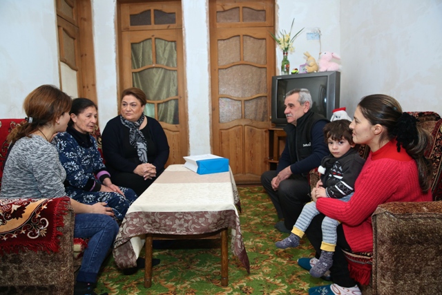 Hicran Hüseynova seçicilərlə növbəti görüşünü keçirib – FOTOLAR