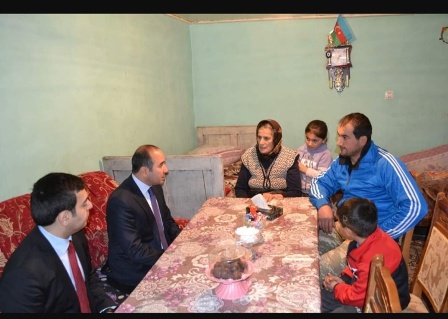 Kamran Bayramov seçiciləri ilə bir arada - Fotolar