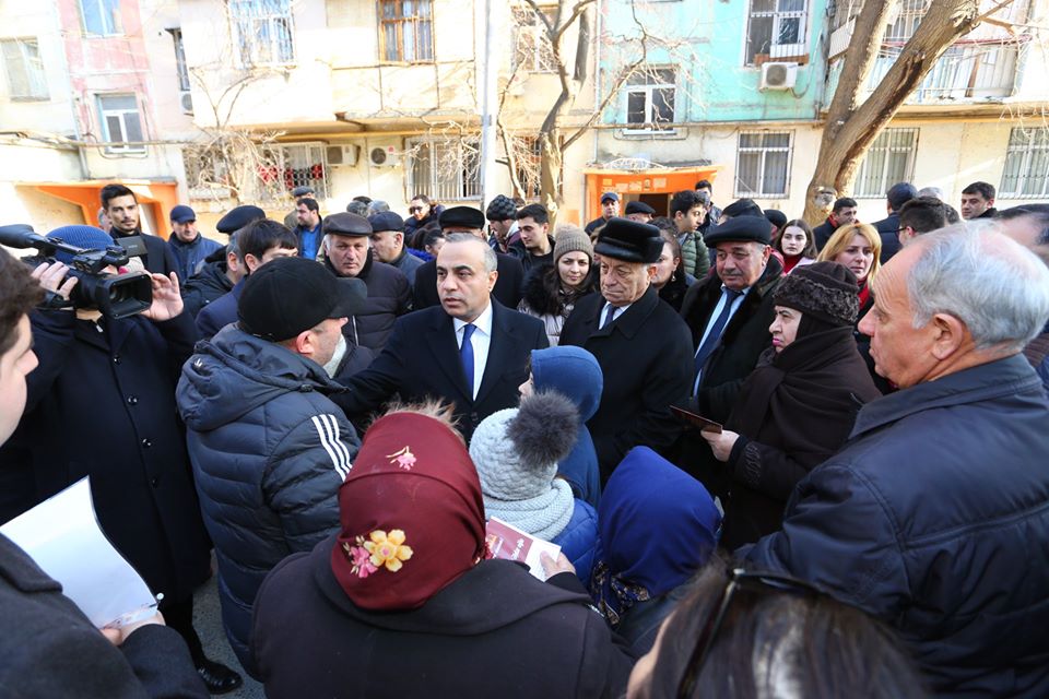 Azay Quliyevin seçicilərlə daha bir möhtəşəm görüşü - FOTOLAR