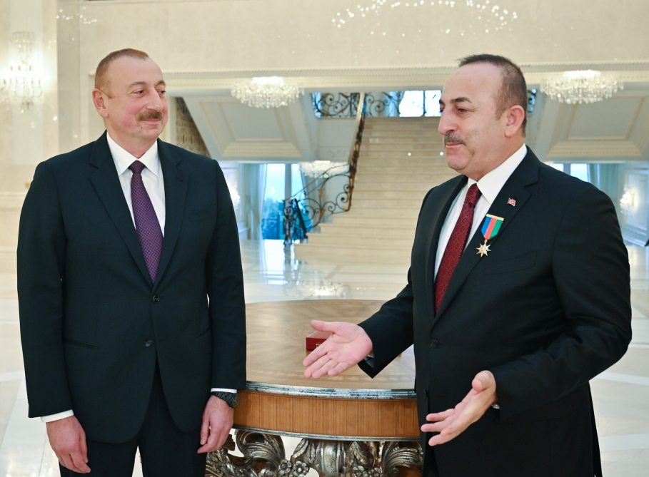 Prezident İlham Əliyev Mövlud Çavuşoğlunu “Dostluq” ordeni ilə təltif etdi - FOTOLAR