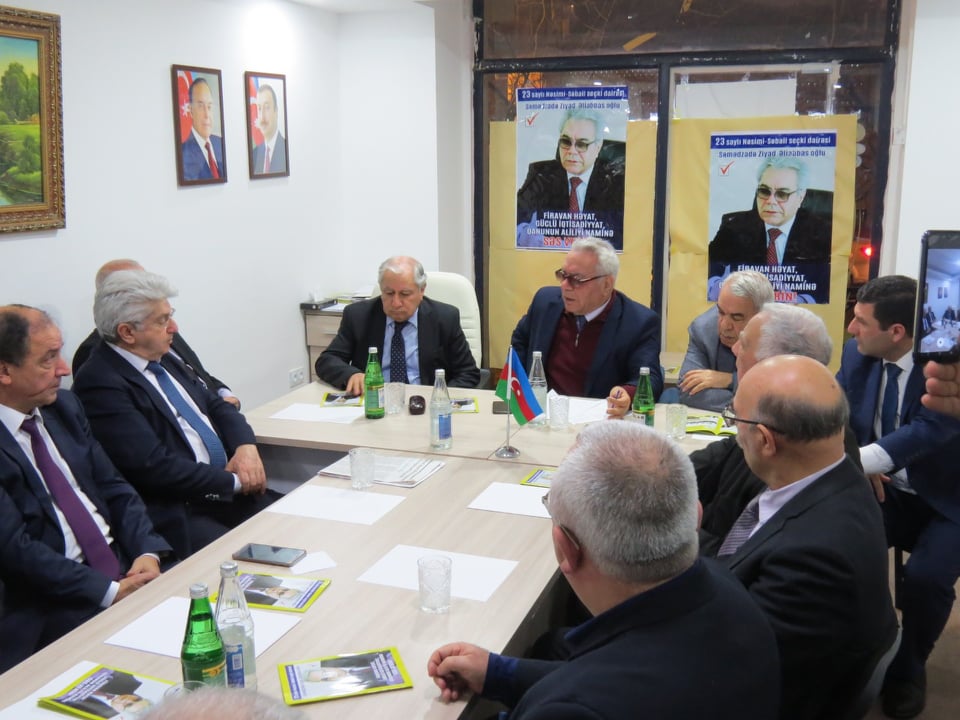 “Prezidentin çıxışında yeni yanaşmalar ortaya qoyuldu” - Ziyad Səmədzadə iqtisadçıları və sahibkarları bir araya gətirdi - FOTOLAR