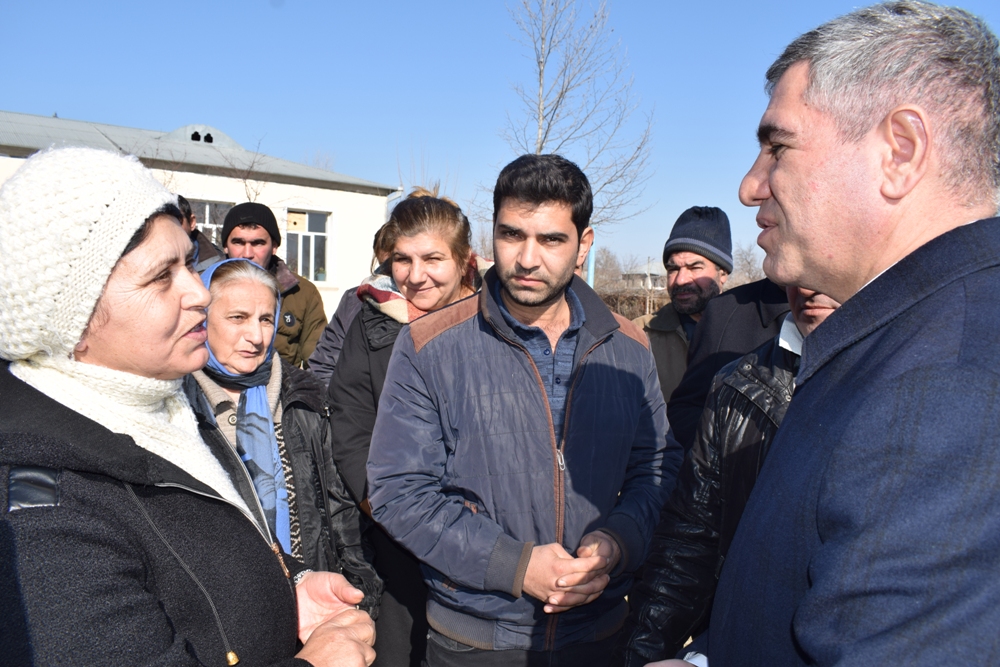 Füzuli seçiciləri artıq seçimlərini ediblər - FOTO