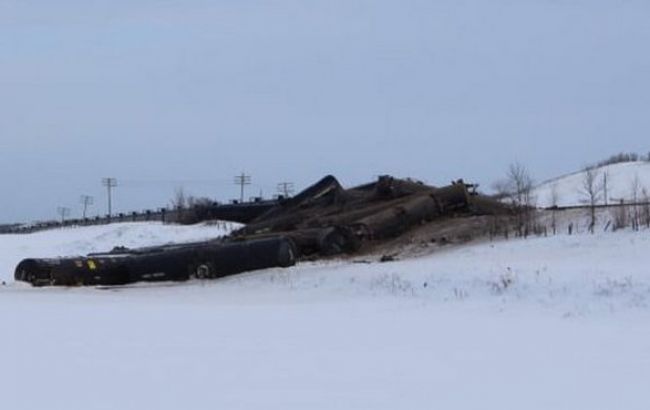 Kanadada neft daşıyan qatar aşdı