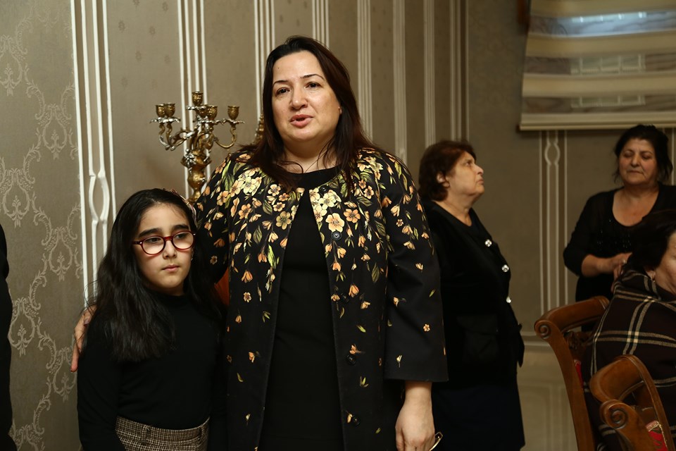 Pərvin Kərimzadə etimad və güvənlərinə görə seçicilərinə təşəkkür edib - VİDEO