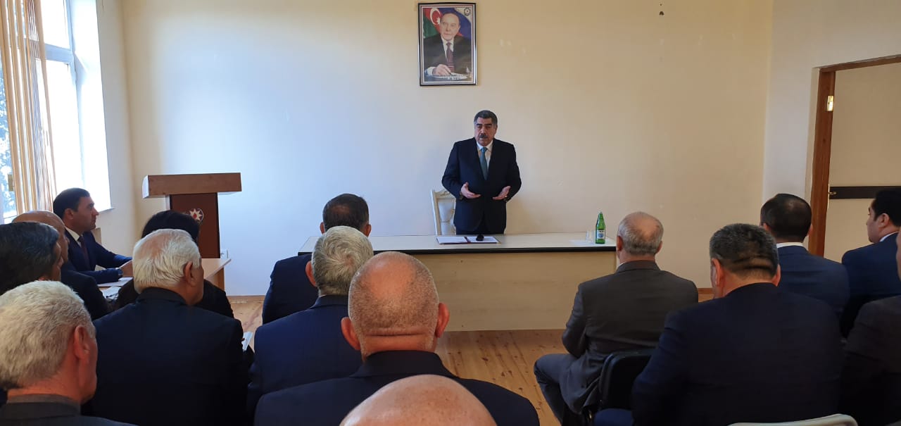 Rüstəm Xəlilov Pirsaat qəsəbəsinin sakinlərilə görüşüb - FOTO  