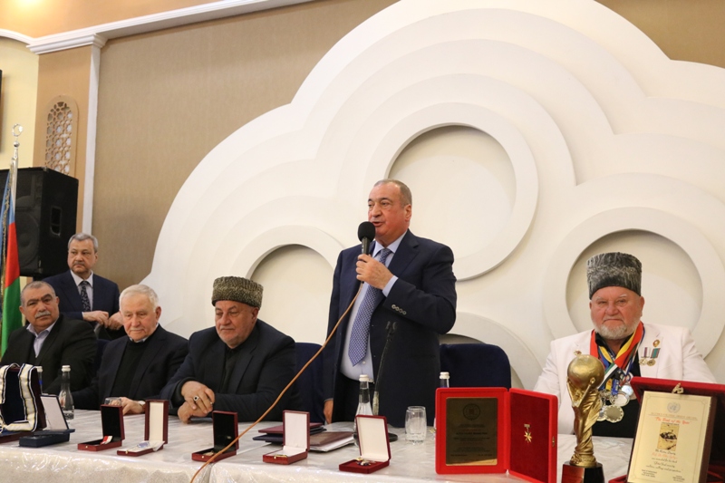 Eldar Quliyevin seçicilərilə görüşündə növbəti böyük izdiham yaşanıb - FOTO