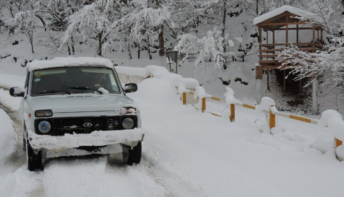 Temperatur 18 dərəcə aşağı düşdü - Bölgələrə qar yağdı