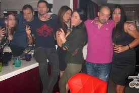 Gecə əyləncəsinə qatılan 15 qız və oğlan həbs edildi