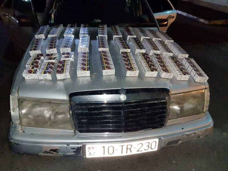 Avtomobildə gizlədilən siqaretlər aşkara çıxarıldı