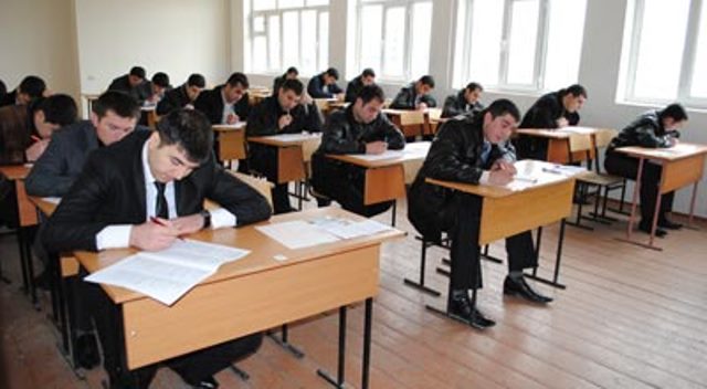 Dövlət qulluğuna qəbul üçün test imtahanı keçiriləcək