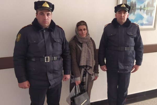 Polis itkin düşən qadını tapdı- FOTO  